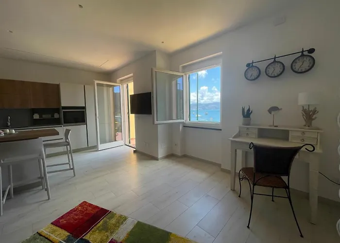アパート Casa Irene Terrazza Vista Mare E Garage ポルトヴェーネレ